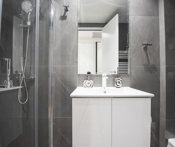 Ornament Suites, Nilie Hospitality Mgmt