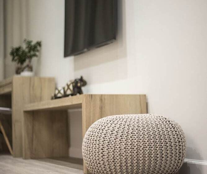 Ornament Suites, Nilie Hospitality Mgmt