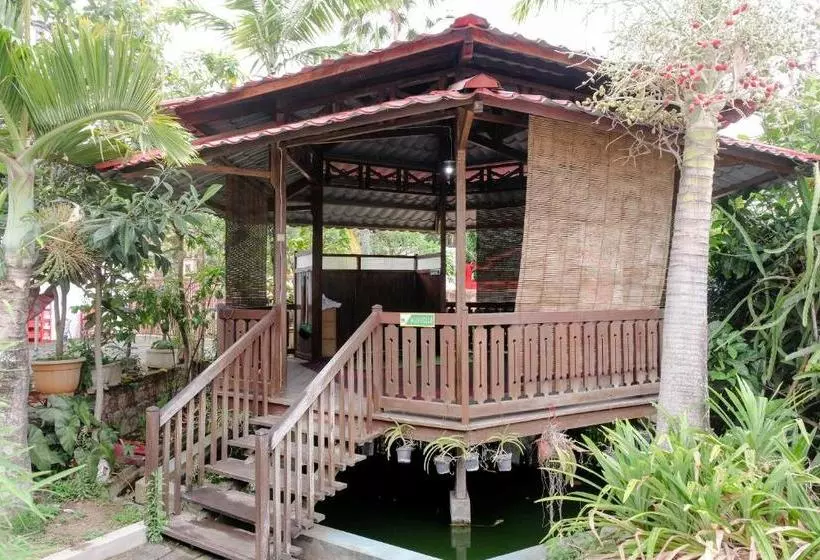 هتل Oyo 2060 Adam S Apple Family Residence