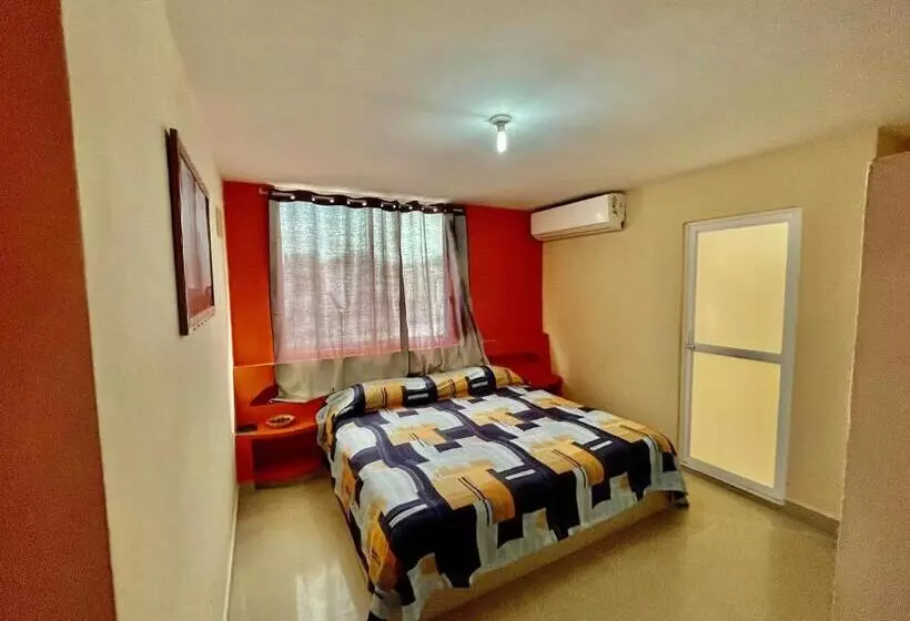 هتل Puerto Real Coatzacoalcos