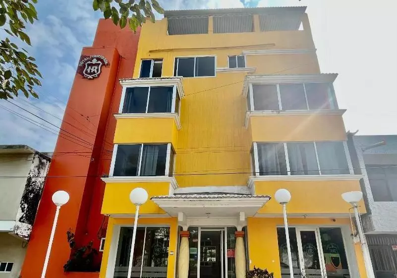 هتل Puerto Real Coatzacoalcos