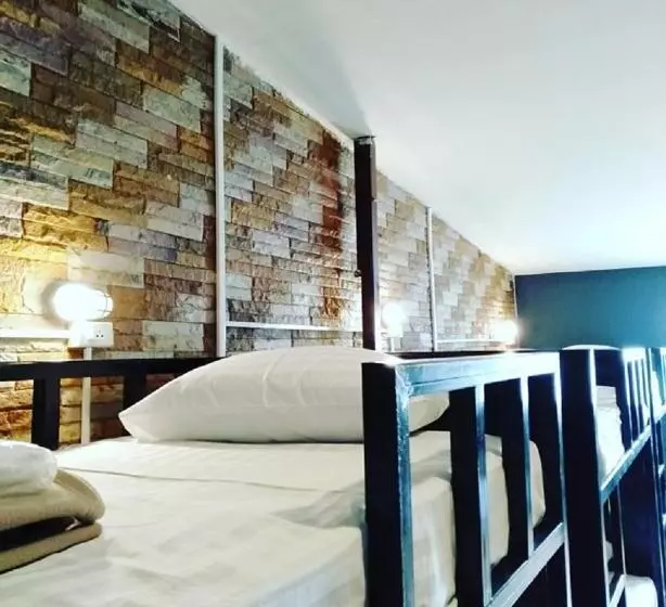 Bedcabin Hostel
