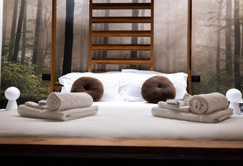 پانسیون Old Town Boutique Rooms