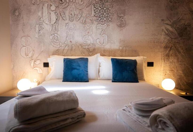 پانسیون Old Town Boutique Rooms