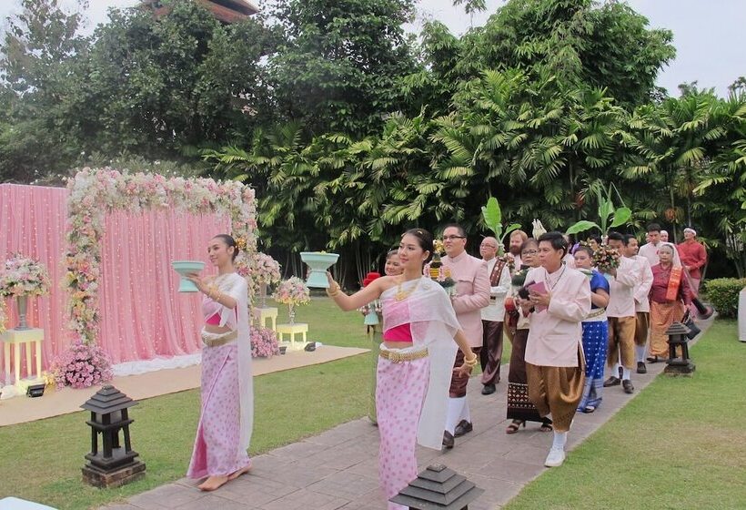 Отель S Loft Sport And Wellbeing