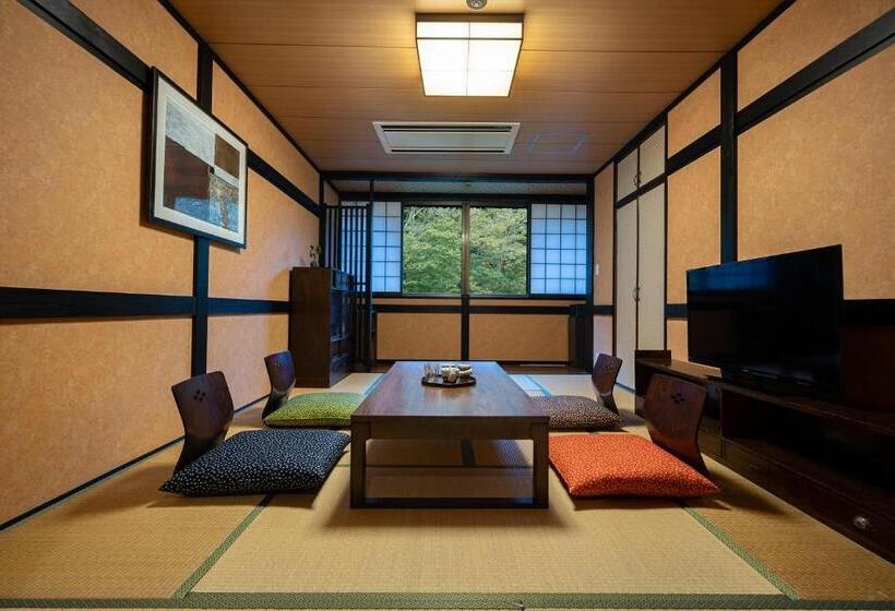 فندق صغير Onsen Guest House Tsutaya