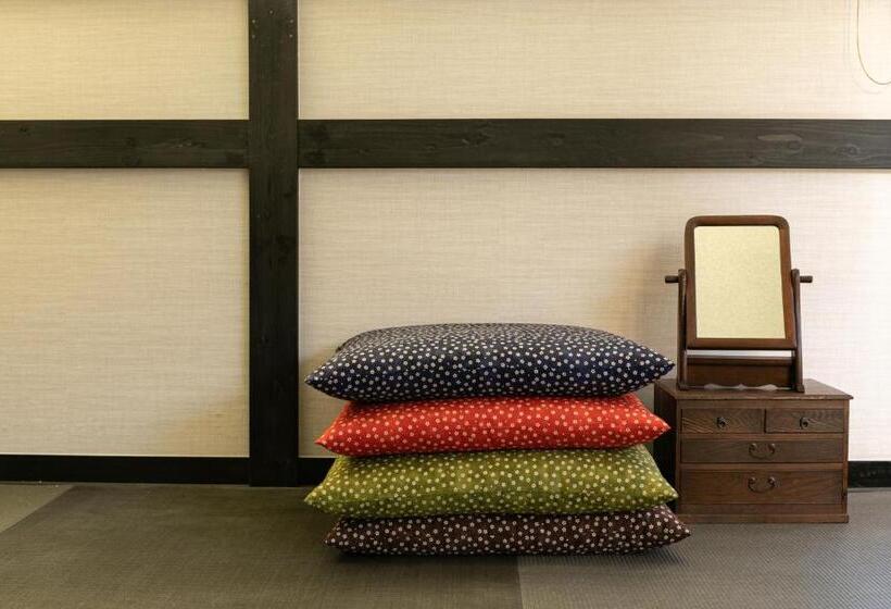 فندق صغير Onsen Guest House Tsutaya