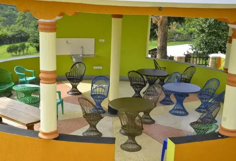 هتل Karobwa Summit View