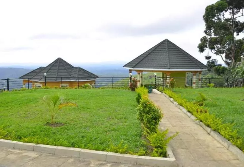 هتل Karobwa Summit View