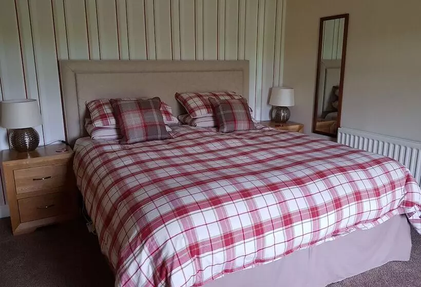 تختخواب و صبحانه Beech Lane Farmhouse