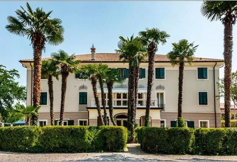 تختخواب و صبحانه Villa Rigatti
