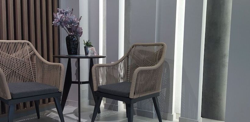 Пансион Elizabeth Queen Luxury Rooms