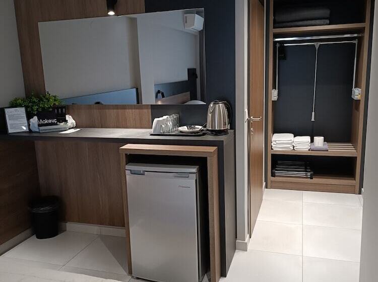 Пансион Elizabeth Queen Luxury Rooms