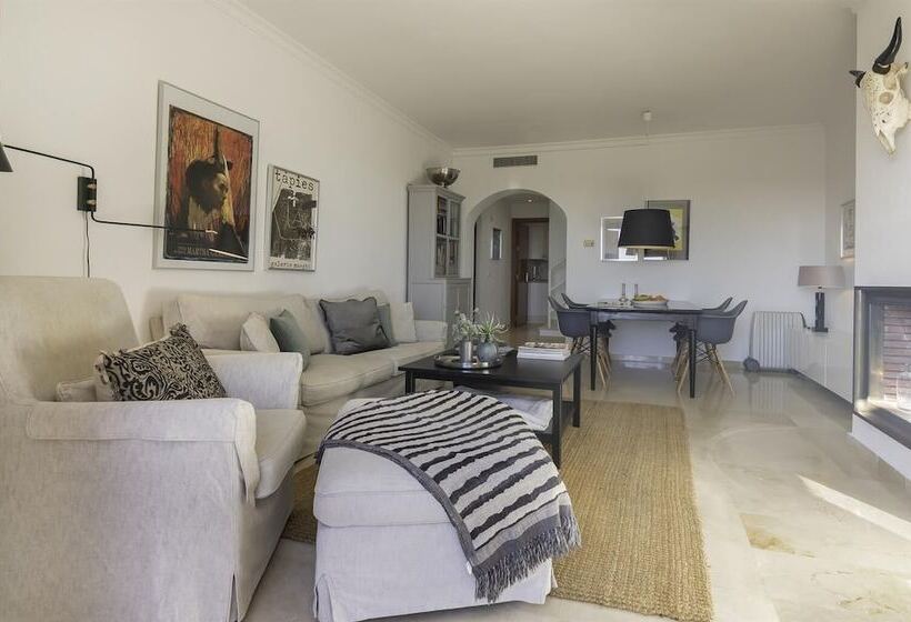 Penthouse First Line Golf Marbella