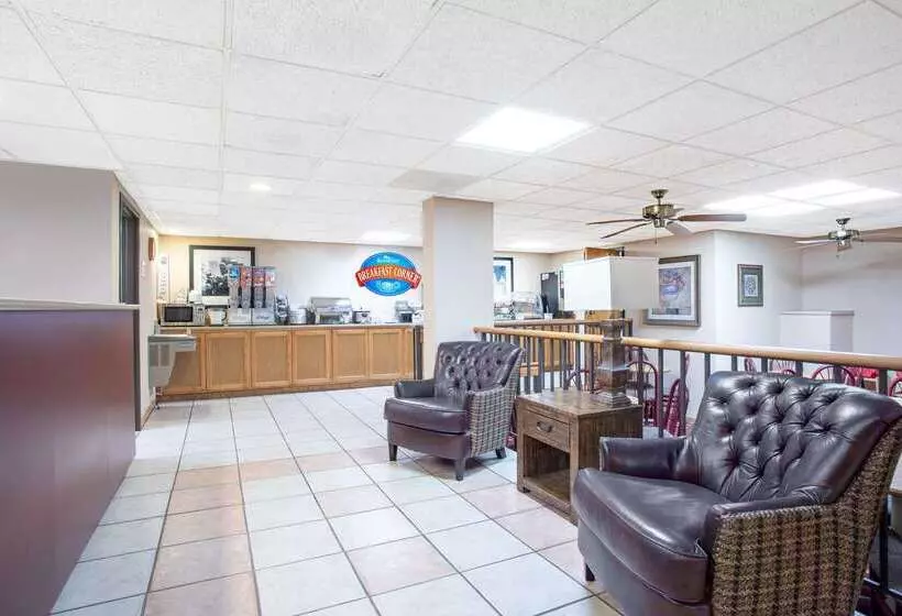 酒店 Baymont By Wyndham Hays