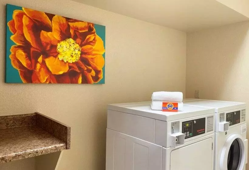 Отель Spark By Hilton South East Corpus Christi