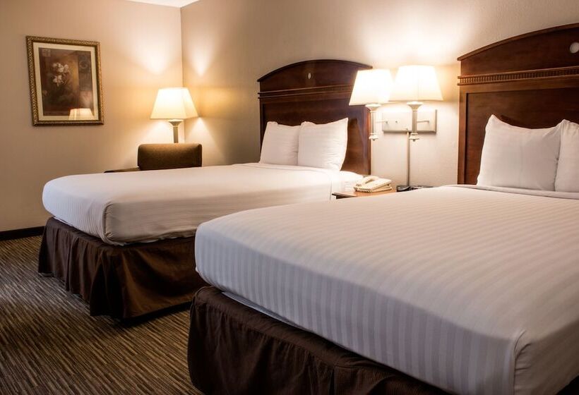 Greenstay Hotel & Suites Central