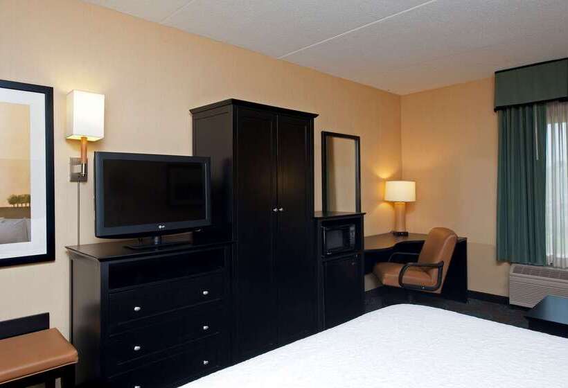 هتل Hampton Inn Bloomington
