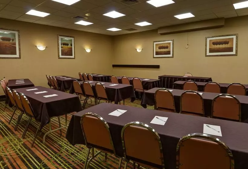 Отель Hampton Inn Chambersburg