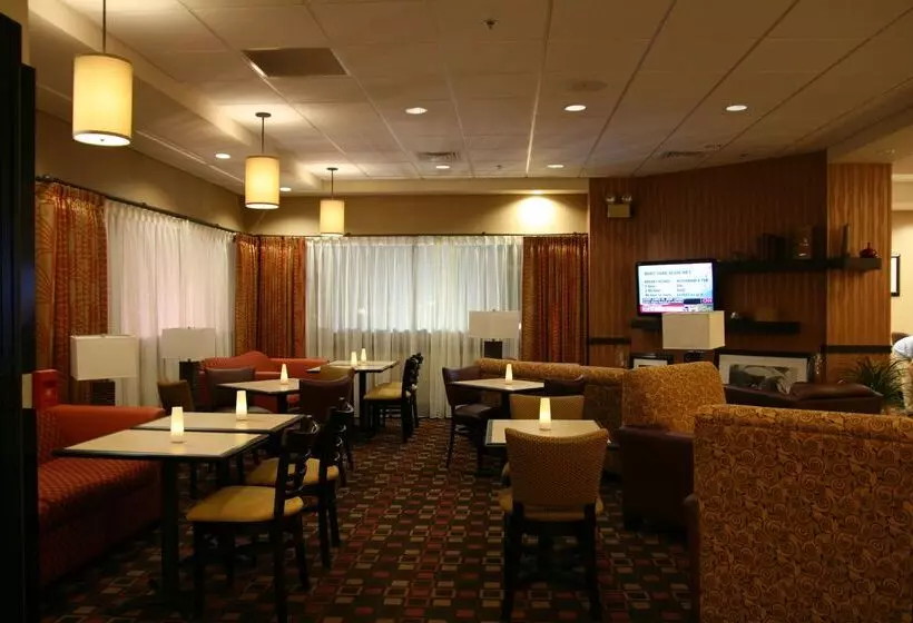 Отель Hampton Inn Chambersburg