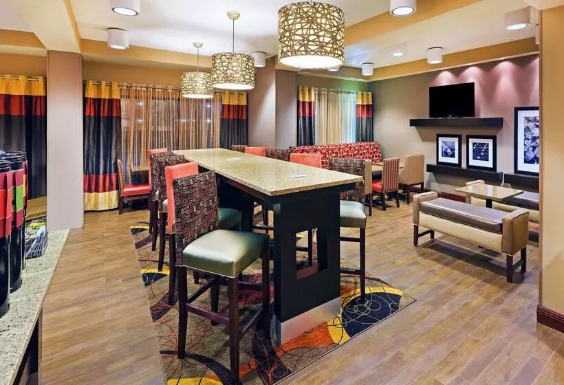 هتل Hampton Inn Jonesboro