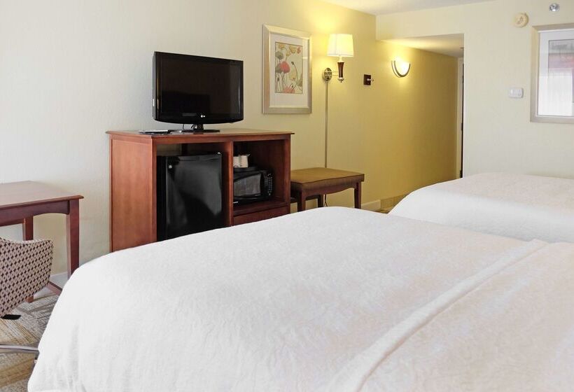 בית מלון כפרי Hampton Inn Lima