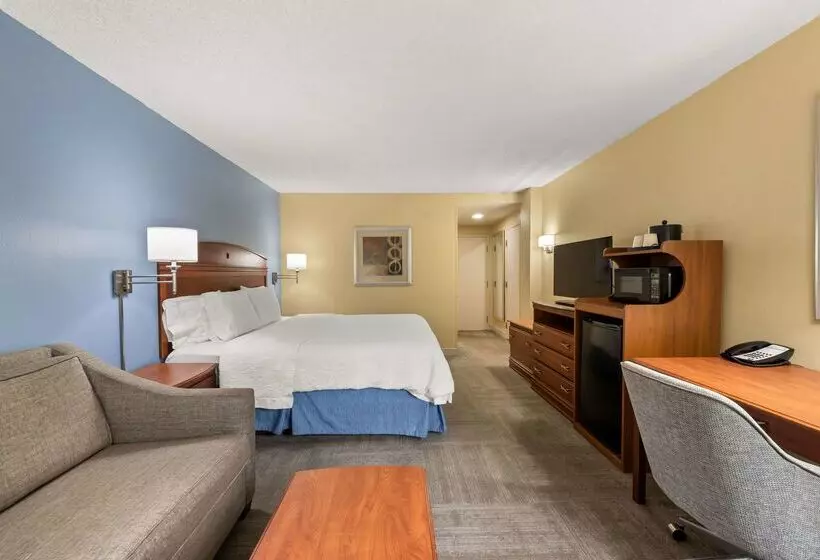 Отель Hampton Inn Miamiairport West