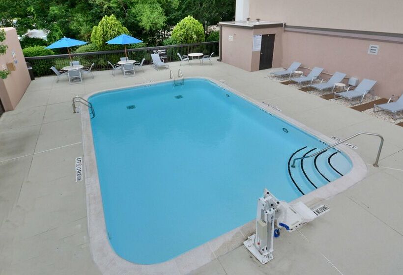 فندق Hampton Inn Raleigh Durham Airport