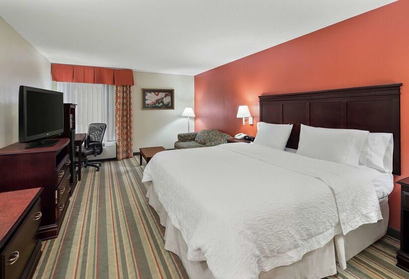 Отель Hampton Inn Richmondsouthwesthull Street