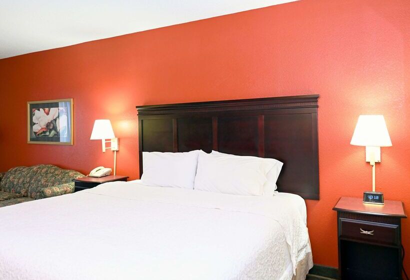 Отель Hampton Inn Richmondsouthwesthull Street