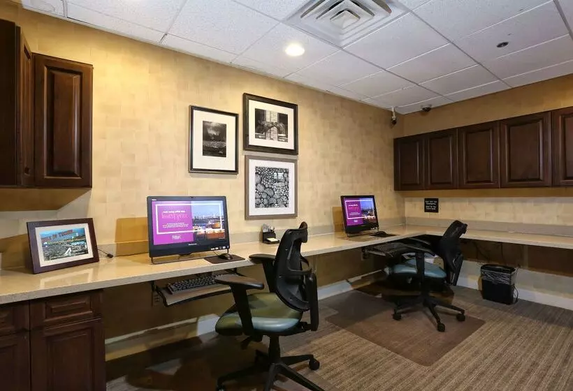 호텔 Hampton Inn & Suites Tucson Mall