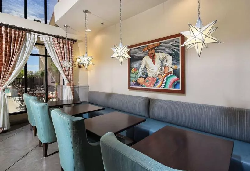 호텔 Hampton Inn & Suites Tucson Mall