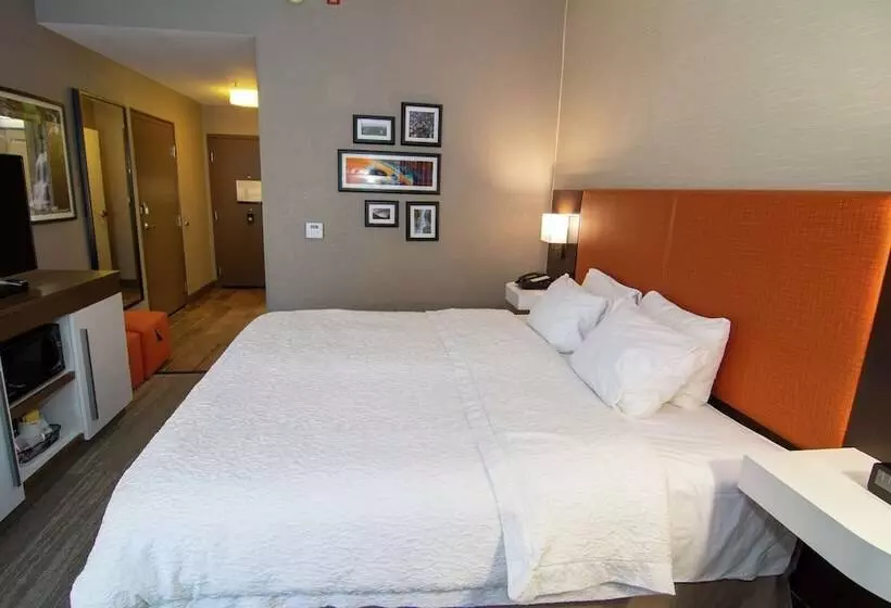 Отель Hampton Inn Summersville