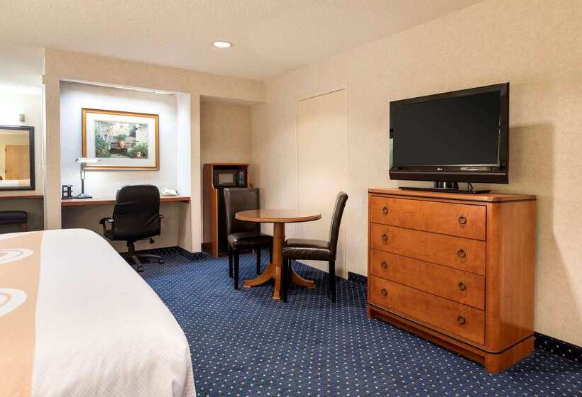 فندق Quality Inn Auburn Hills   Detroit North