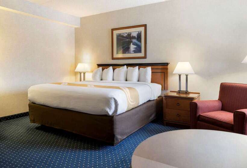 فندق Quality Inn Auburn Hills   Detroit North