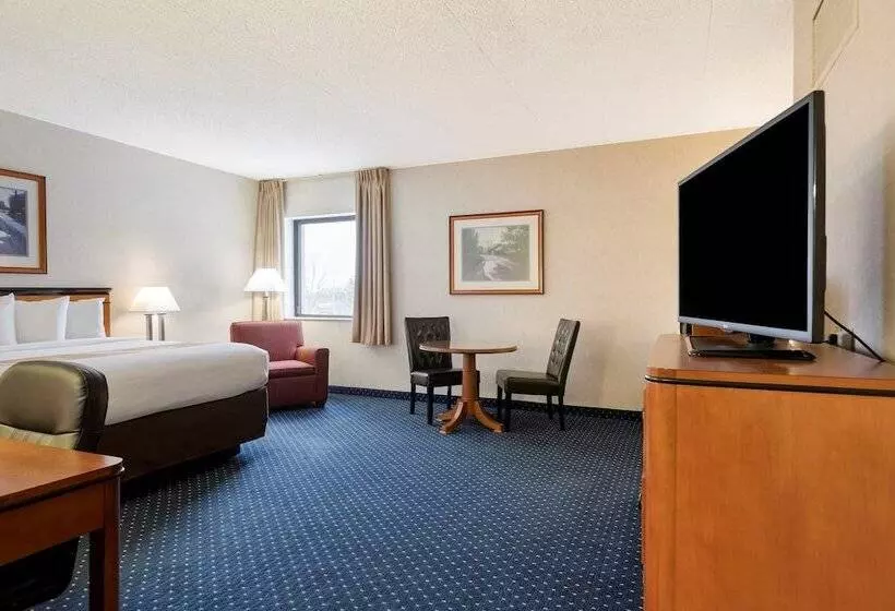 酒店 Quality Inn Auburn Hills Detroit North