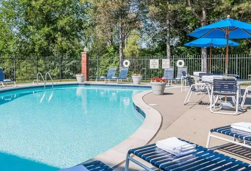 酒店 Quality Inn Auburn Hills Detroit North