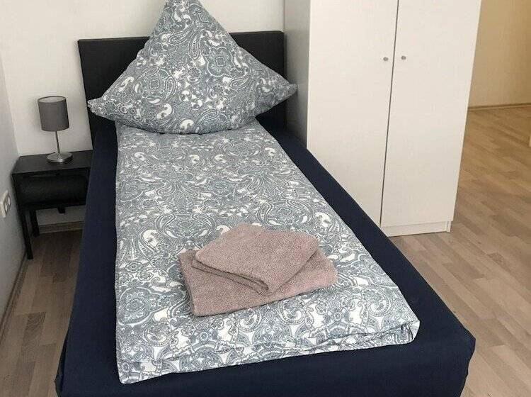 Ferienwohnungen Akh Home