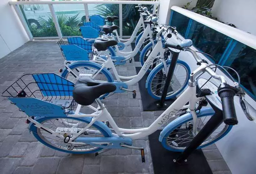 בית מלון כפרי Maren Fort Lauderdale Beach, Curio Collection By Hilton