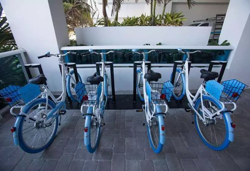 בית מלון כפרי Maren Fort Lauderdale Beach, Curio Collection By Hilton