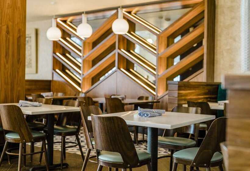 هتل Maren Fort Lauderdale Beach, Curio Collection By Hilton