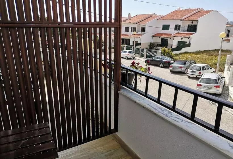 پانسیون Guilhim Guest House