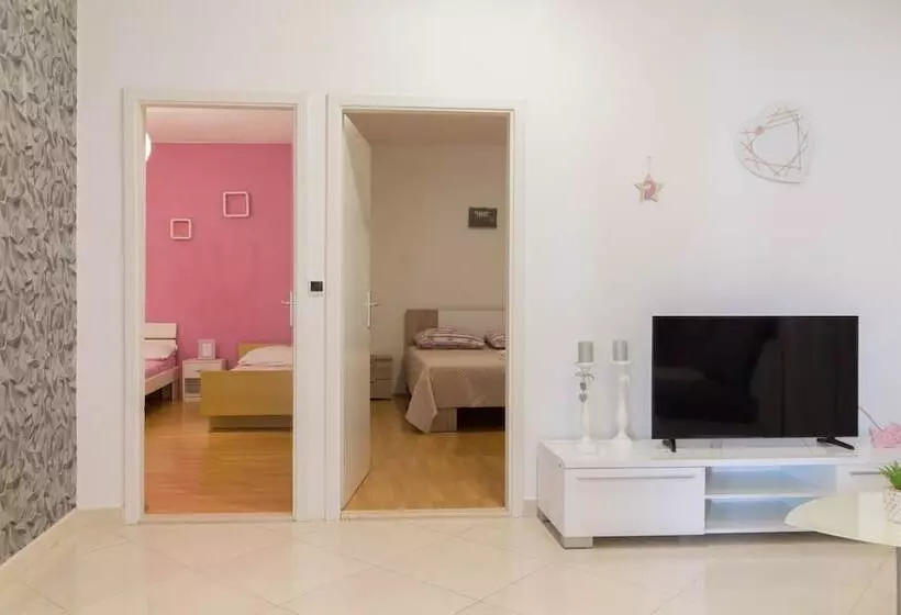 Beautiful Apartment Petra