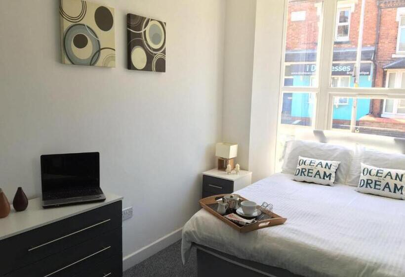 Townhouse @ 97 Edleston Road Crewe