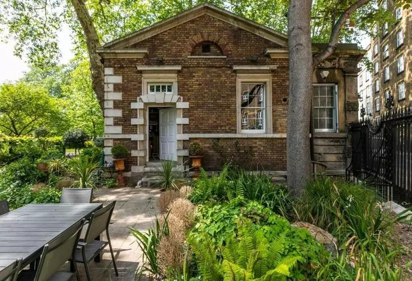 Fantastically Unique House For 3 With Large Garden