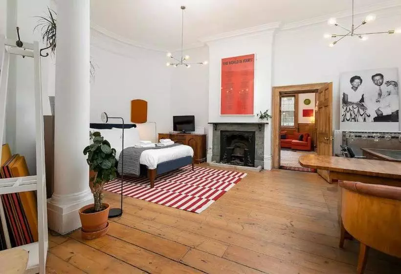 Fantastically Unique House For 3 With Large Garden