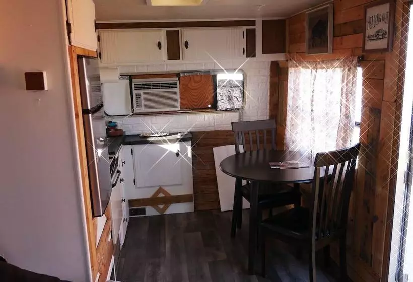 Happy Trails Campground & Mini Motel