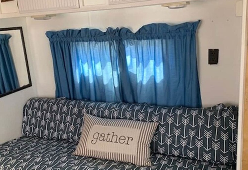 Happy Trails Campground & Mini Motel