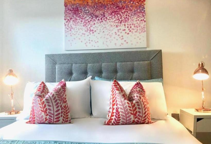 Heart Of Sheffield City With Balcony Views And Modern Decor