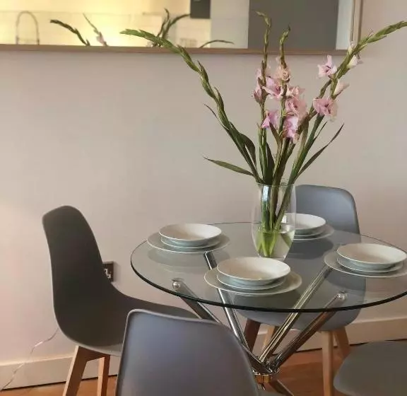 Heart Of Sheffield City With Balcony Views And Modern Decor
